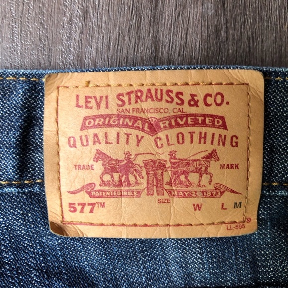 Vintage Levis 577 Jeans Womens 14 Blue Loose Straight Dark Wash Y2K Baggy Denim - Picture 5 of 10